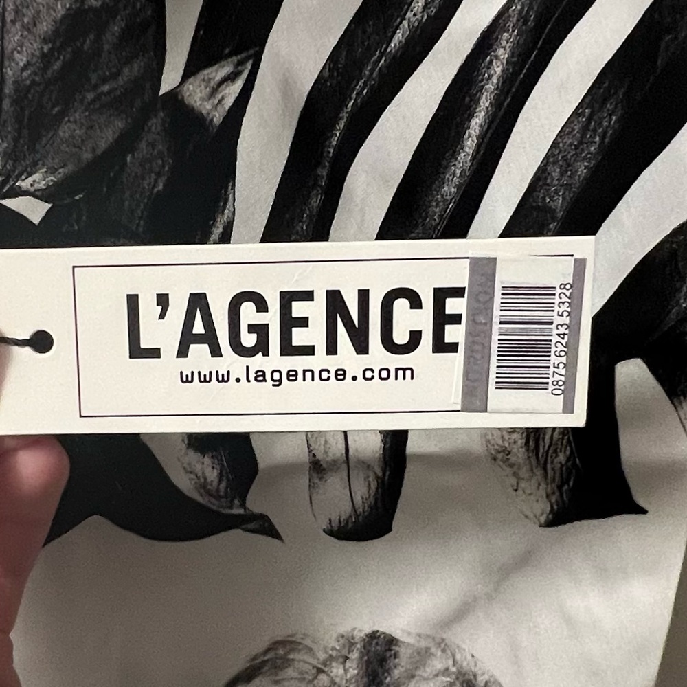 L'AGENCE Black and White Tropical Print Camisole - Picture 8 of 9